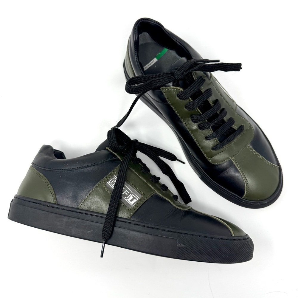 Visionink Misfits Minimal Low Top Black and Green Sneakers